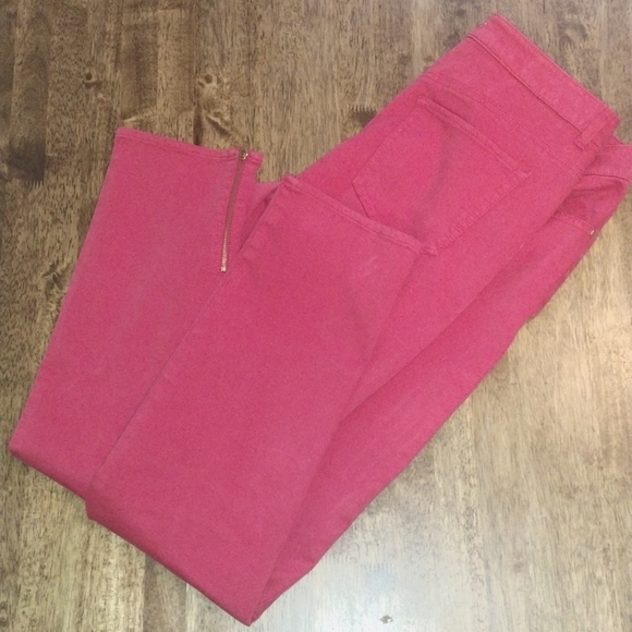 Chico's Ankle Red Pink Pants With Zipper Detail Near Ankle 1/8 - Picture 2 of 10